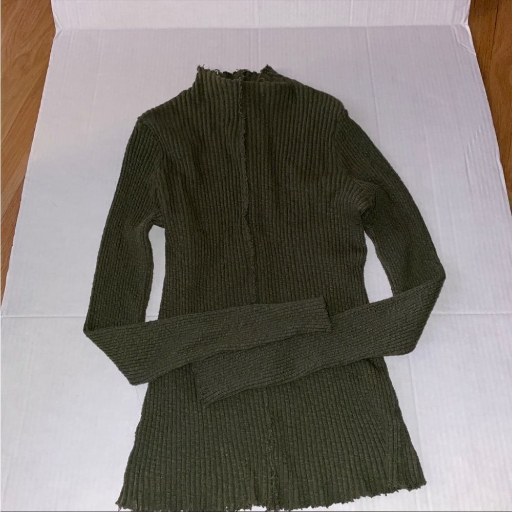 Anthropologie t.la green sweater M